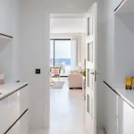 아파트 Luxury Penthouse With Ocean Views 에스테포나