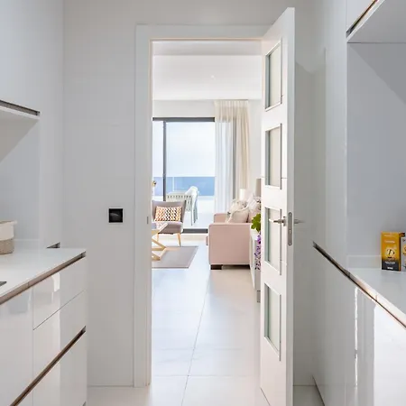 דירה Luxury Penthouse With Ocean Views אסטפונה
