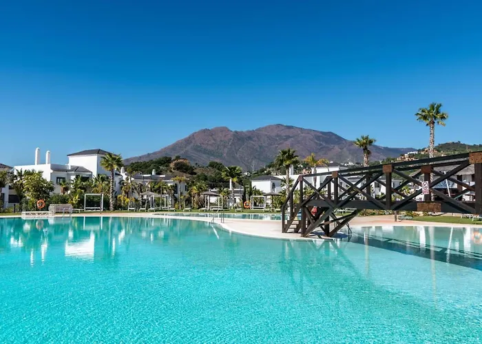 Luxury Penthouse With Ocean Views Apartament Estepona