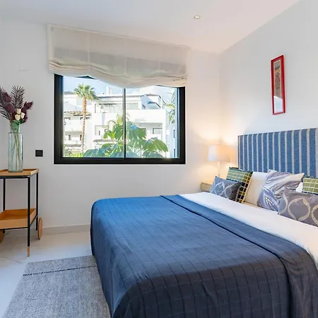 Luxury Penthouse With Ocean Views *