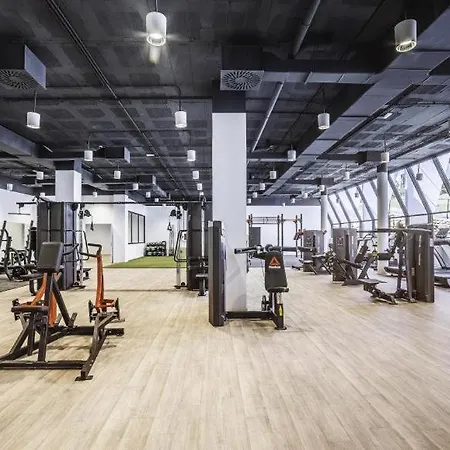 Luxury Penthouse With Ocean Views *